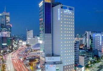 Toyoko Inn Seoul Dongdaemun II allows 18 year olds to book a room