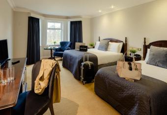 Twin Trees Hotel & Leisure Club allows 18 year olds to book a room