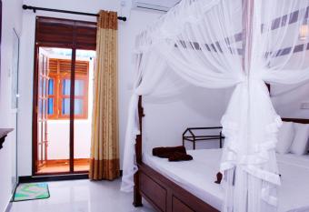 Amal Guest house has Smoking/Balcony rooms