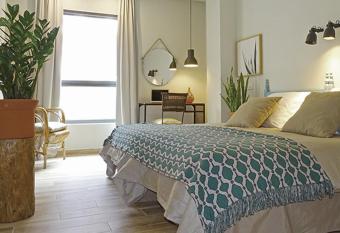 Vicente Home allows 18 year olds to book a room