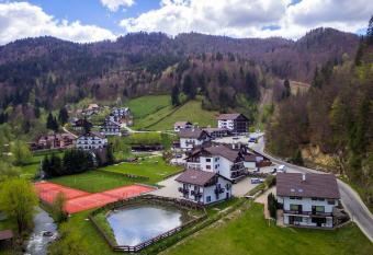 Resort Cheile Gradistei Moieciu has Balcony rooms