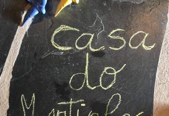 Casa do Montinho has Smoking rooms