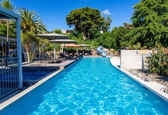 Tasman Holiday Parks - Waihi Beach allows 18 year olds to book a room
