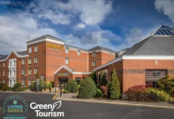 Maldron Hotel, Newlands Cross allows 18 year olds to book a room