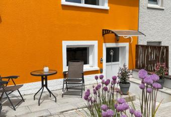 Le Potiron has Balcony rooms