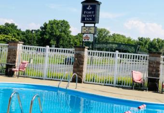 Super 8 by Wyndham Fort Scott has Smoking rooms