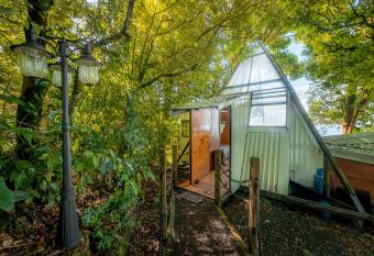 Altura Hotel has Balcony rooms