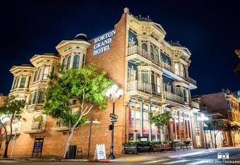 Horton Grand Hotel has Balcony rooms