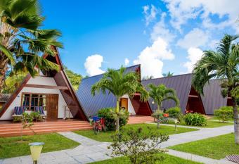 La Digue Island Lodge allows 18 year olds to book a room