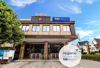 FabHotel Elysian Grand Lucknow Airport has Balcony rooms