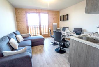 Appartement d une chambre a Thollon les Memises a 360 m des pistes avec vue sur le lac et balcon amenage has Balcony rooms