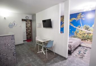 Dolce Vita 5 has Balcony rooms