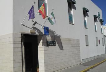 Hostal San Marcos allows 18 year olds to book a room