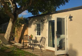 Corner House Luxury BnB allows 18 year olds to book a room