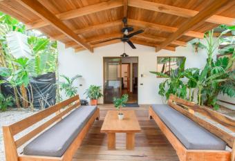 Casas Santa Teresa has Balcony rooms