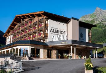 Hotel Almhof has Balcony rooms