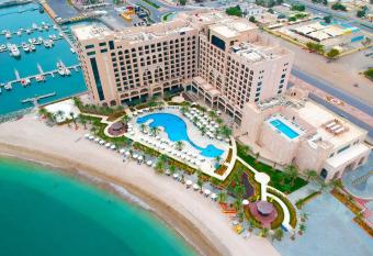 Al Bahar Hotel & Resort allows 18 year olds to book a room