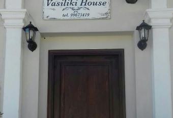 Vasiliki Guest House allows 18 year olds to book a room