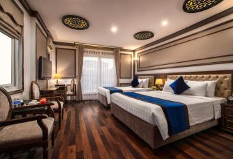 Alisa Hotel & Spa allows 18 year olds to book a room