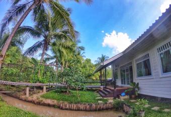 ComeHome Lamphun has Balcony rooms