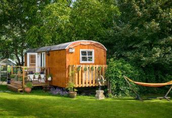 B&B Hetvrijdagsgevoel allows 18 year olds to book a room