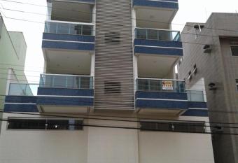 Edif  cio Corte Real allows 18 year olds to book a room