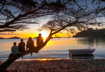 Shelly Beach TOP 10 Holiday Park allows 18 year olds to book a room