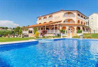 Villa Natalija has Balcony rooms