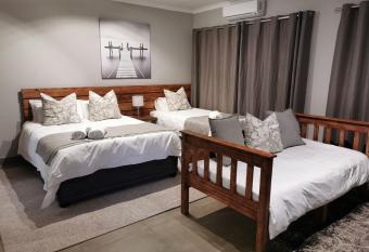 Rosedene has Balcony rooms