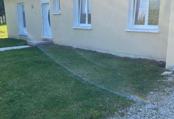 Les 4 M allows 18 year olds to book a room