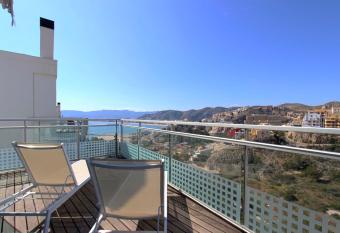 Mirador de Can Vicent allows 18 year olds to book a room