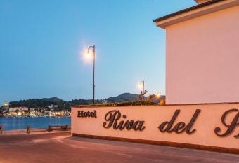 Hotel Riva del Sole has Balcony rooms