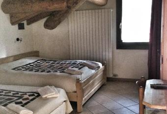 albergo panoramico has Balcony rooms