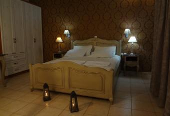 Villa Anastasia has Balcony rooms