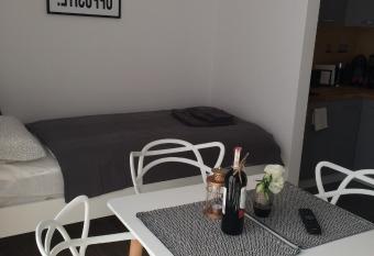 Apartament Fibra Cortado allows 18 year olds to book a room