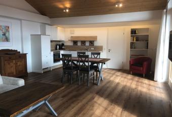 Apartment Dachjuchhe zum See has Balcony rooms