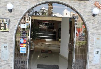 Peru Hotel & Suites allows 18 year olds to book a room