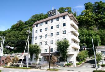 Hotel Route-Inn Court Nirasaki has Smoking rooms