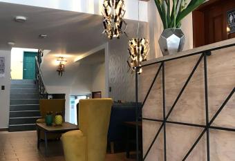 Hotel Citlalli allows 18 year olds to book a room