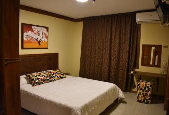 Hotel Bonanza allows 18 year olds to book a room