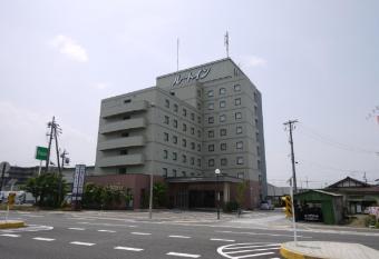 Hotel Route-Inn Shiojirikita Inter has Smoking rooms