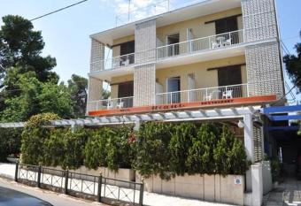 Miami Hotel has Balcony rooms