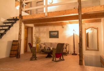 L  Alcova Del Conte has Balcony rooms