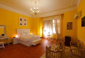 Tahrir Plaza Suites - Museum View allows 18 year olds to book a room