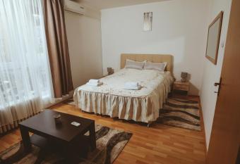 Apartman CENTAR 1 has Balcony rooms