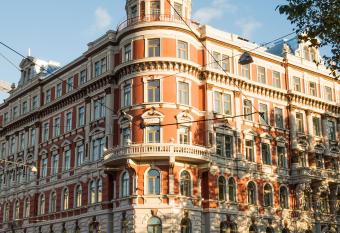 Bob W Koti Ullanlinna allows 18 year olds to book a room