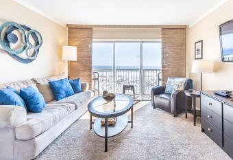 Islander Condominiums I has Balcony rooms