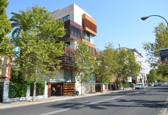 Urban House Siurot 33 allows 18 year olds to book a room