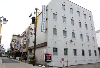 Ueda Ekimae Royal Hotel has Smoking rooms