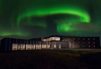 Landhotel allows 18 year olds to book a room